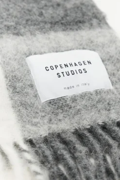 COPENHAGEN STUDIOS Cph Shawl 4 Wool Mix- Sjaals